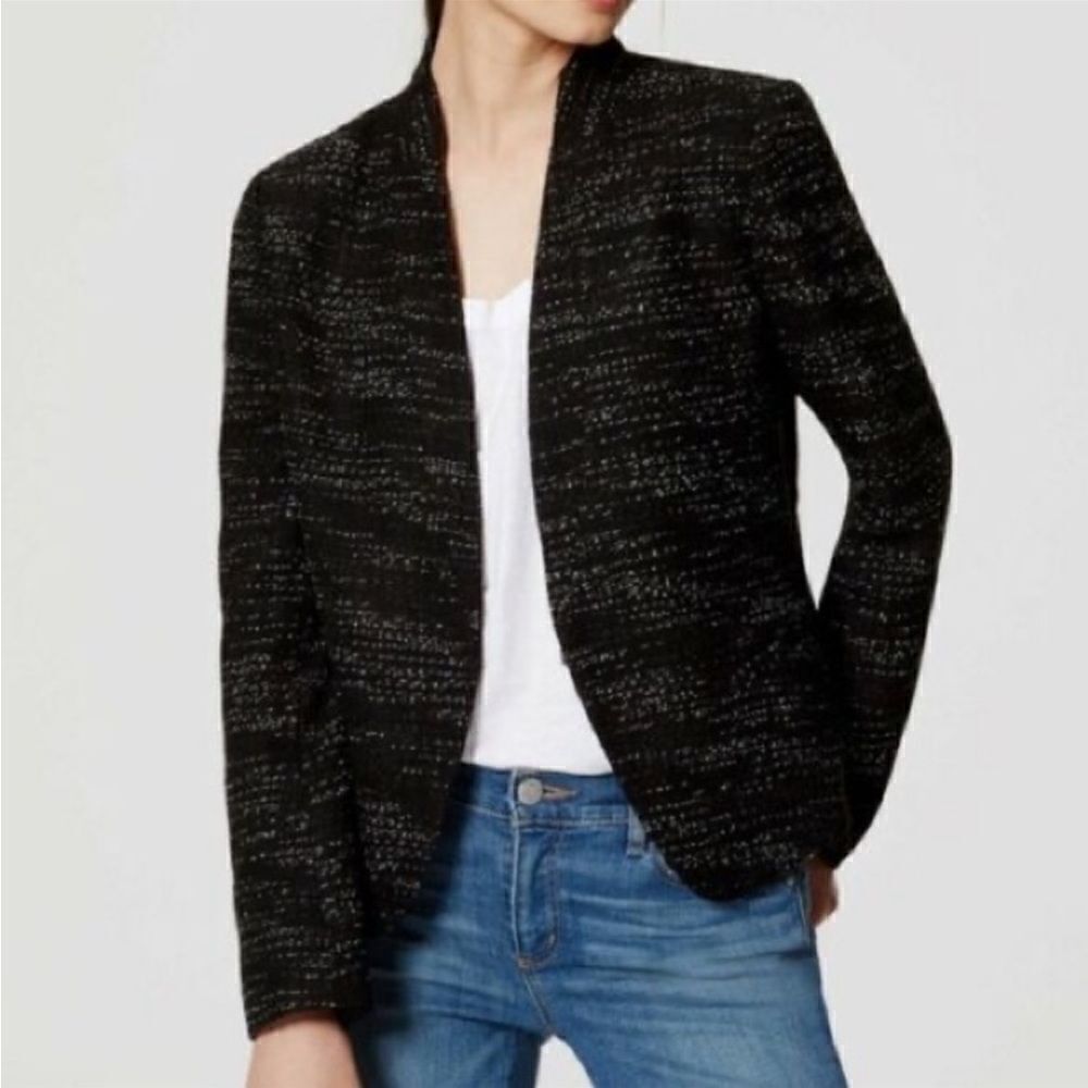 Loft black and white tweed blazer with a back peplum hem. Size 0